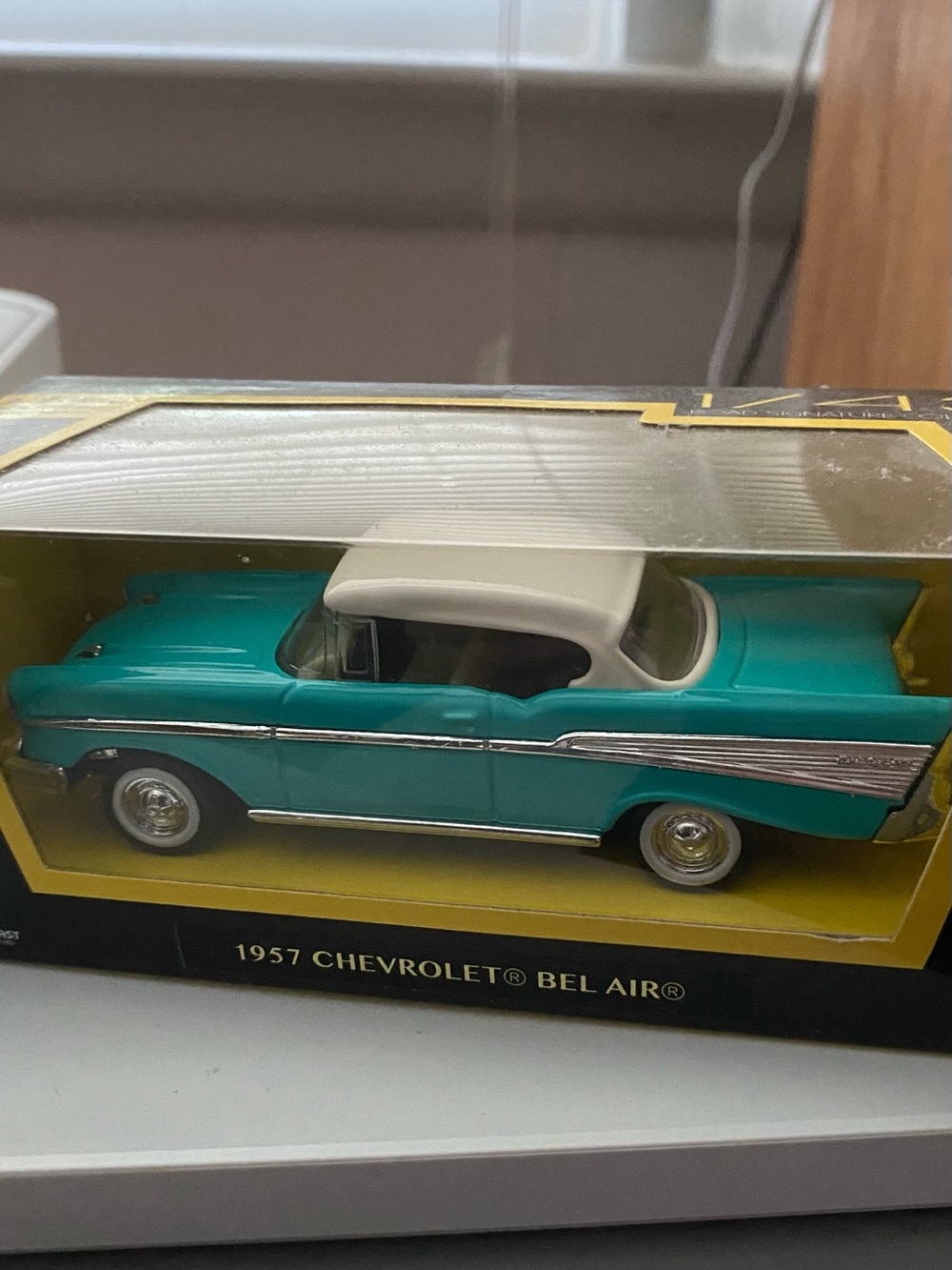 1957 Chevrolet Bel Air Diecast Collectable NIB- Turquoise and White 1:43 scale